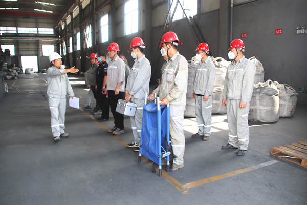 鉬業(yè)公司開展起重機(jī)械事故應(yīng)急救援演練